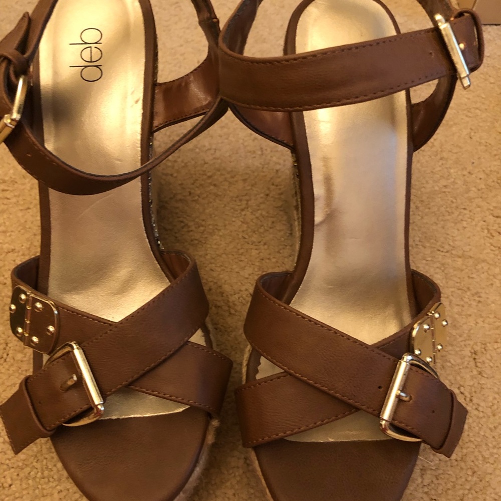 Heels - Picture 2 of 2
